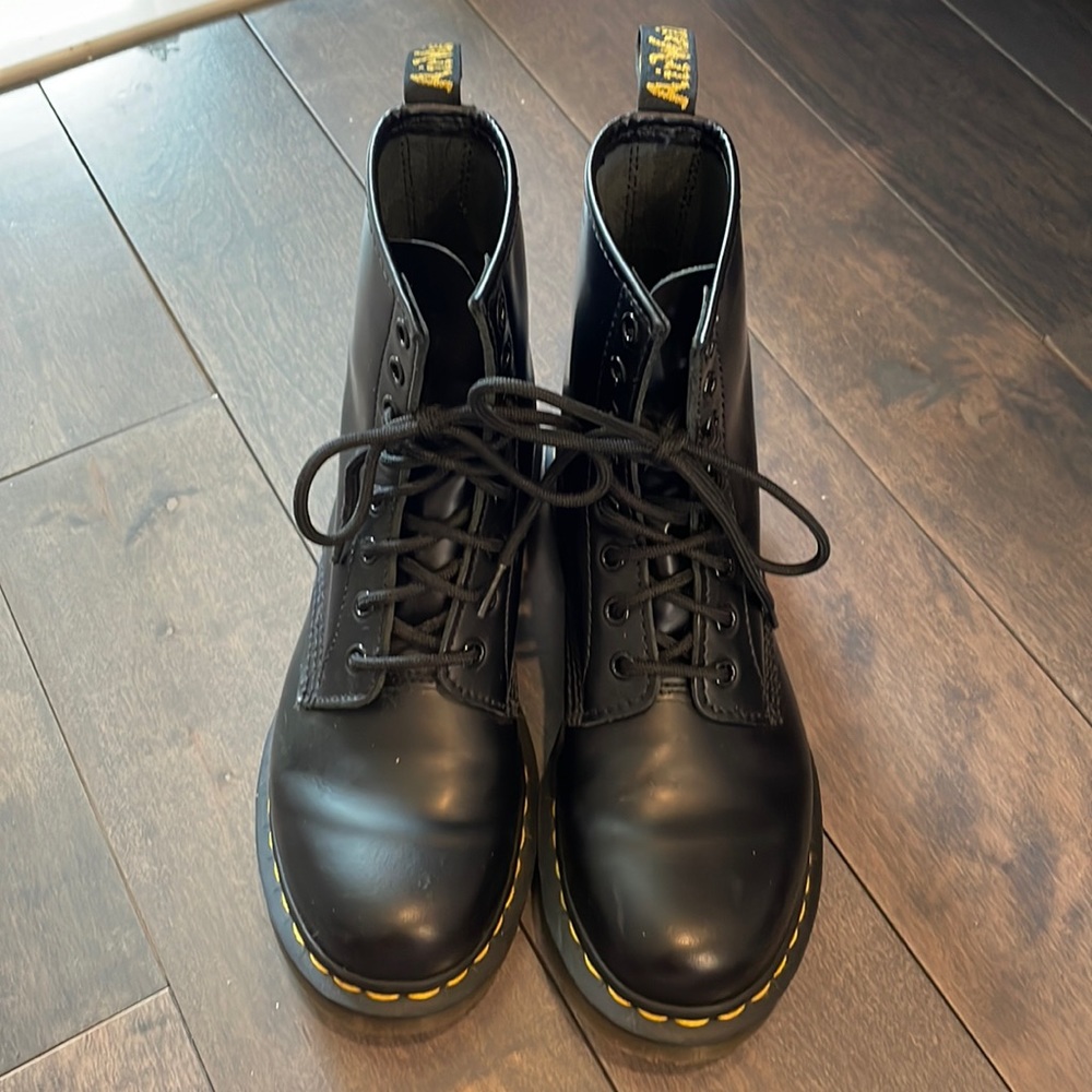 Dr. Martins Boots